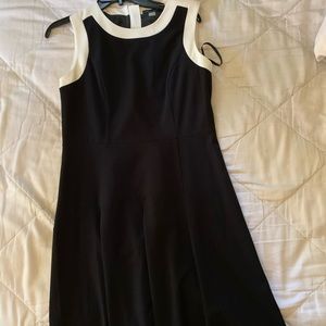 Tommy Hilfiger Black/white dress - size 8